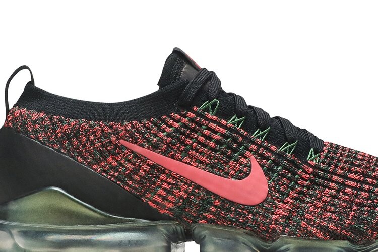 Кроссовки Nike Air VaporMax 3.0 'China Hoop Dreams - Black', красный — фото 2