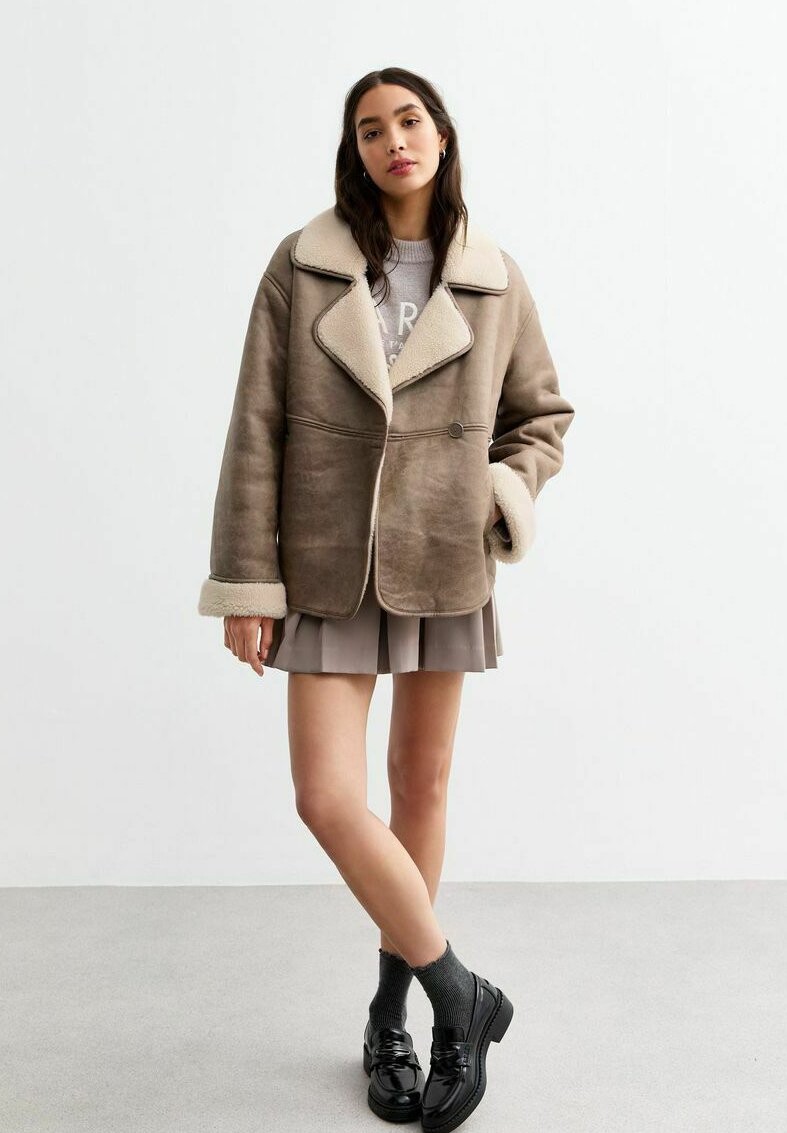 

Куртка из искусственной кожи New Look, бежевый
