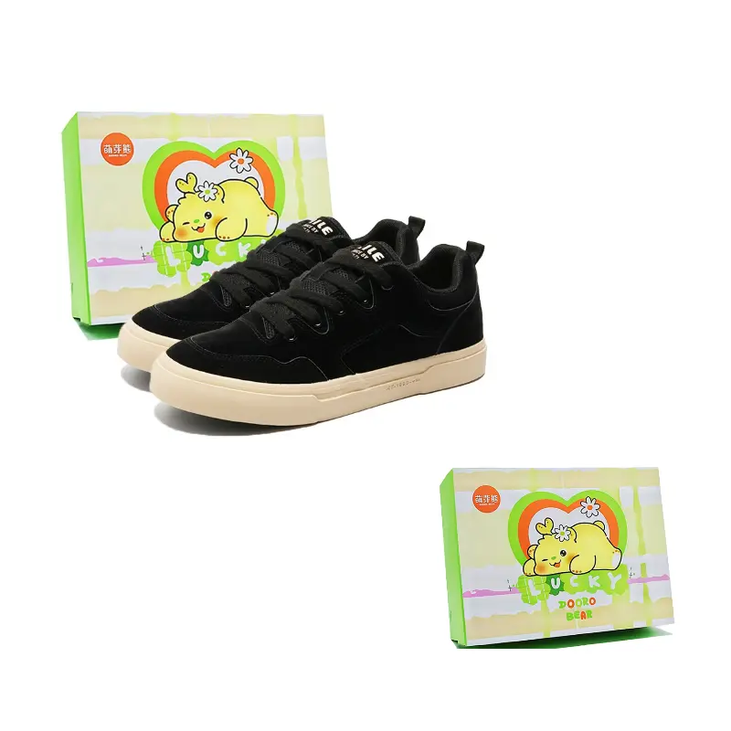 

Budding Bear Скользоустойчивые, износостойкие, легкие, поддерживающие, увеличивающие рост низкие скейтерские кроссовки мужские - черные, цвет Black