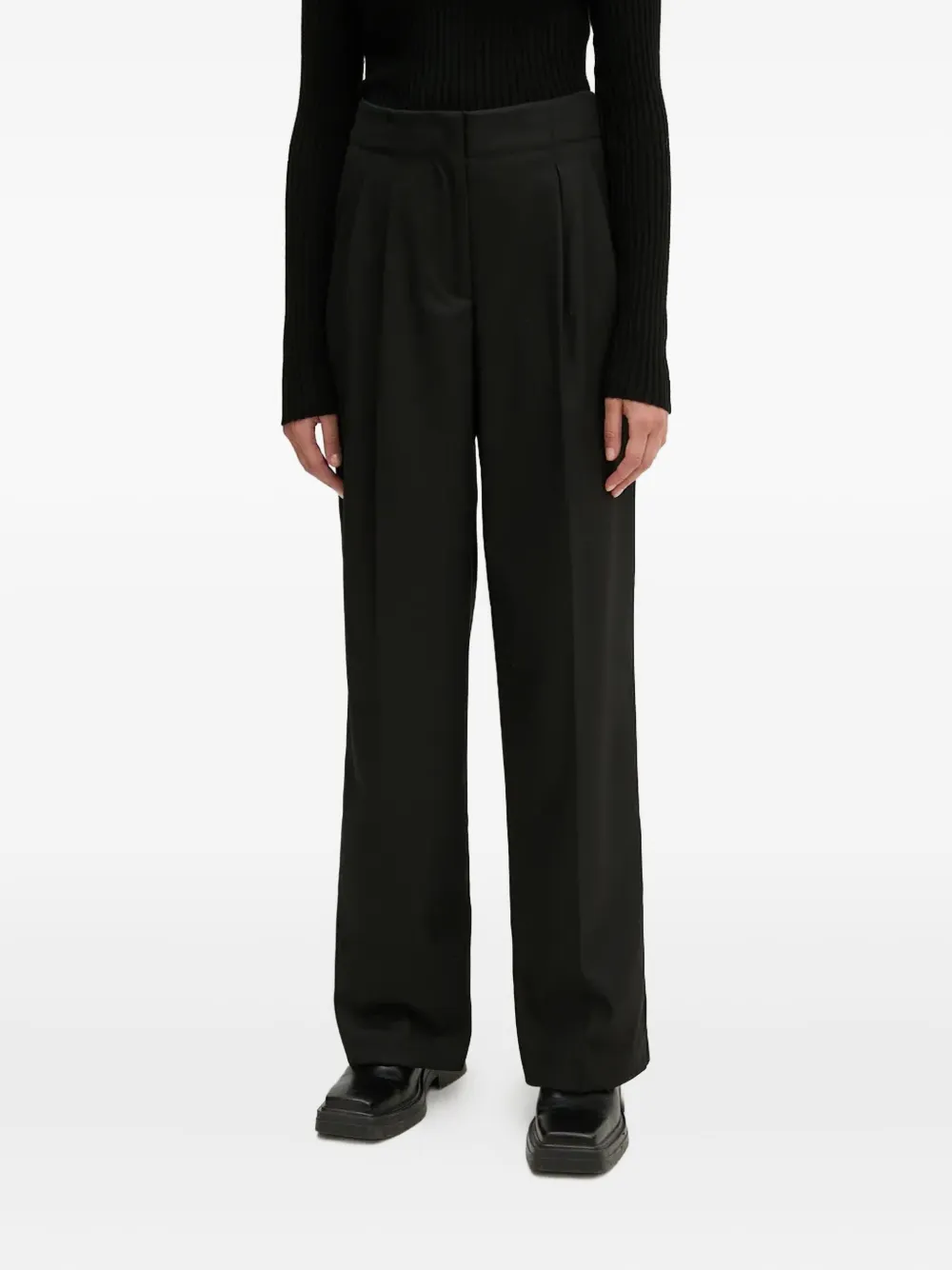 

Брюки со складками спереди Day Birger Et Mikkelsen, черный