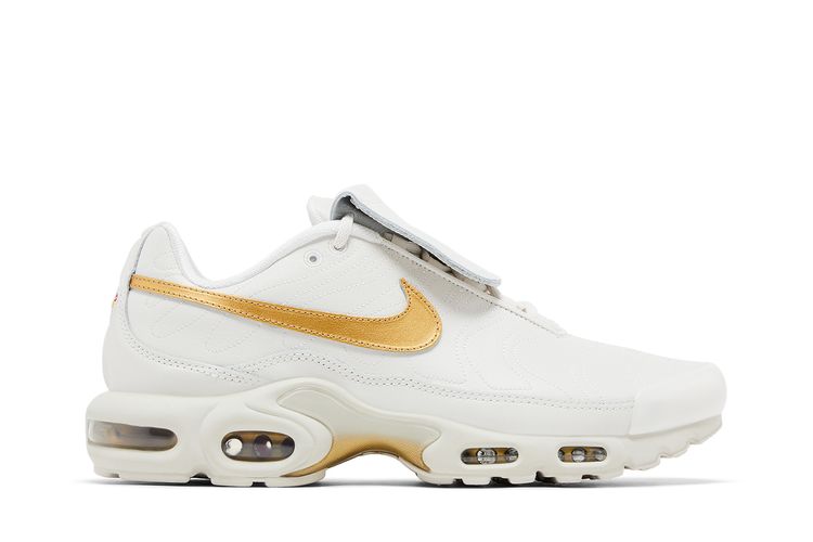 

Кроссовки Air Max Plus Tiempo 'Phantom Metallic Gold', серый