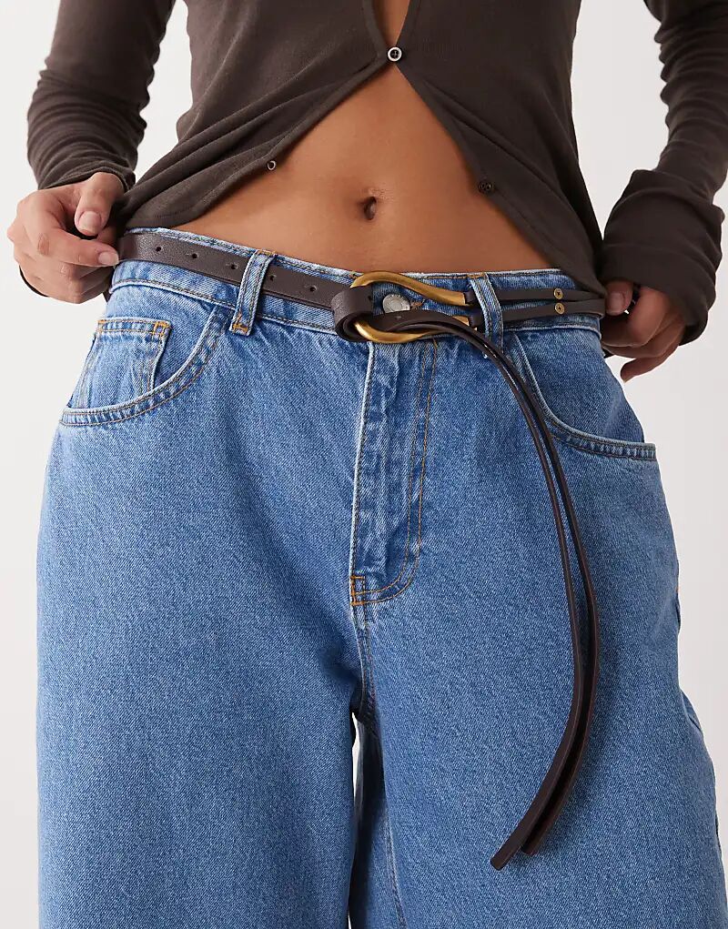 

Ремень Petit Moments в золотистом и шоколадно-коричневом цветах