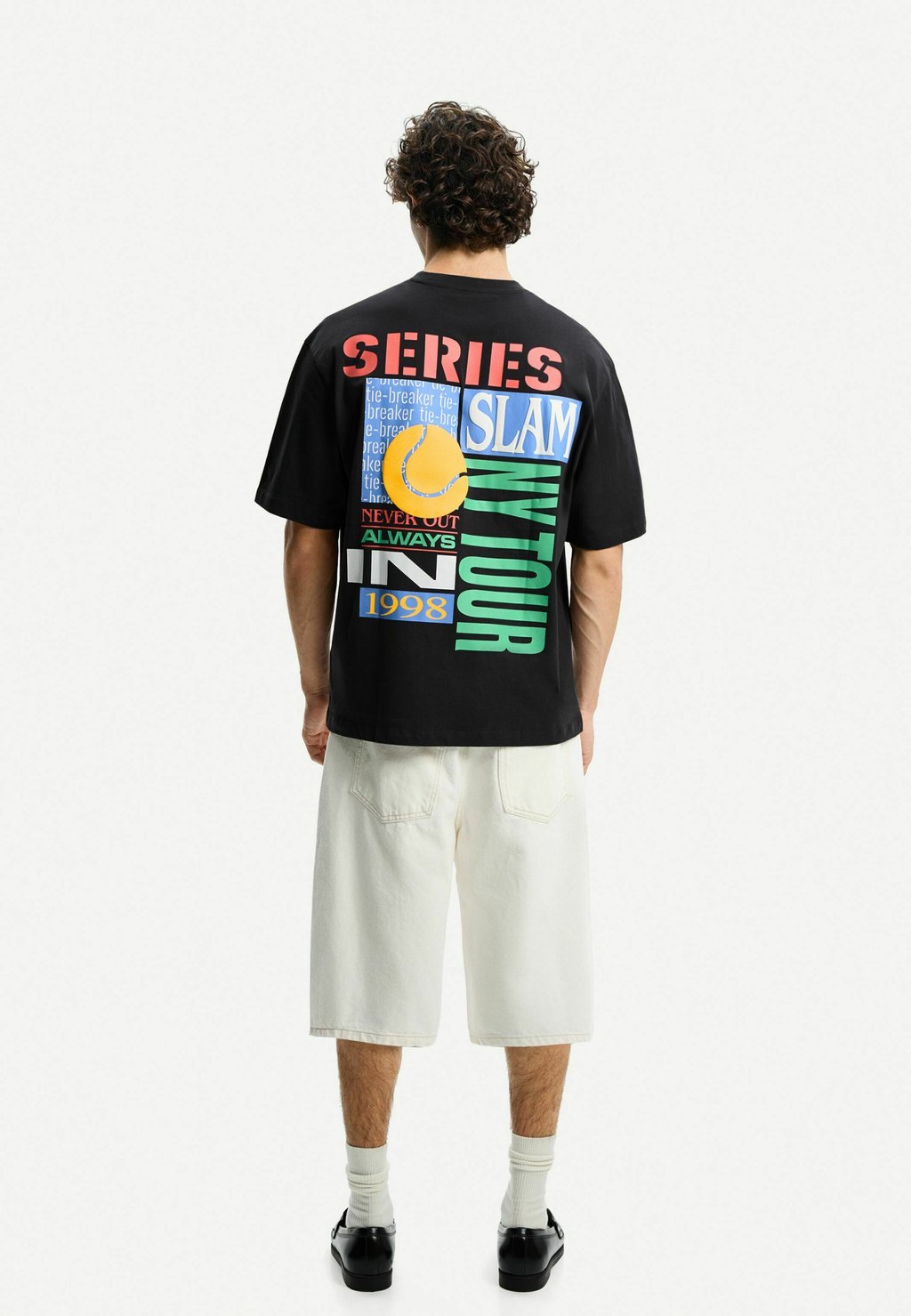 

Футболка с принтом SHORT SLEEVE Bershka, темно-серый