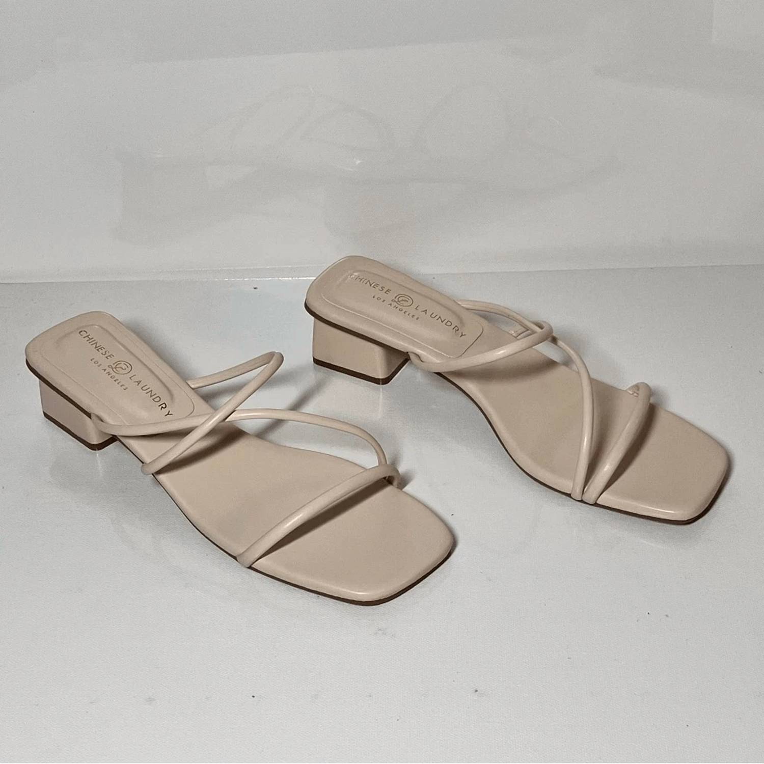 Женские сандалии Aniela в цвете кости CHINESE LAUNDRY, Bone