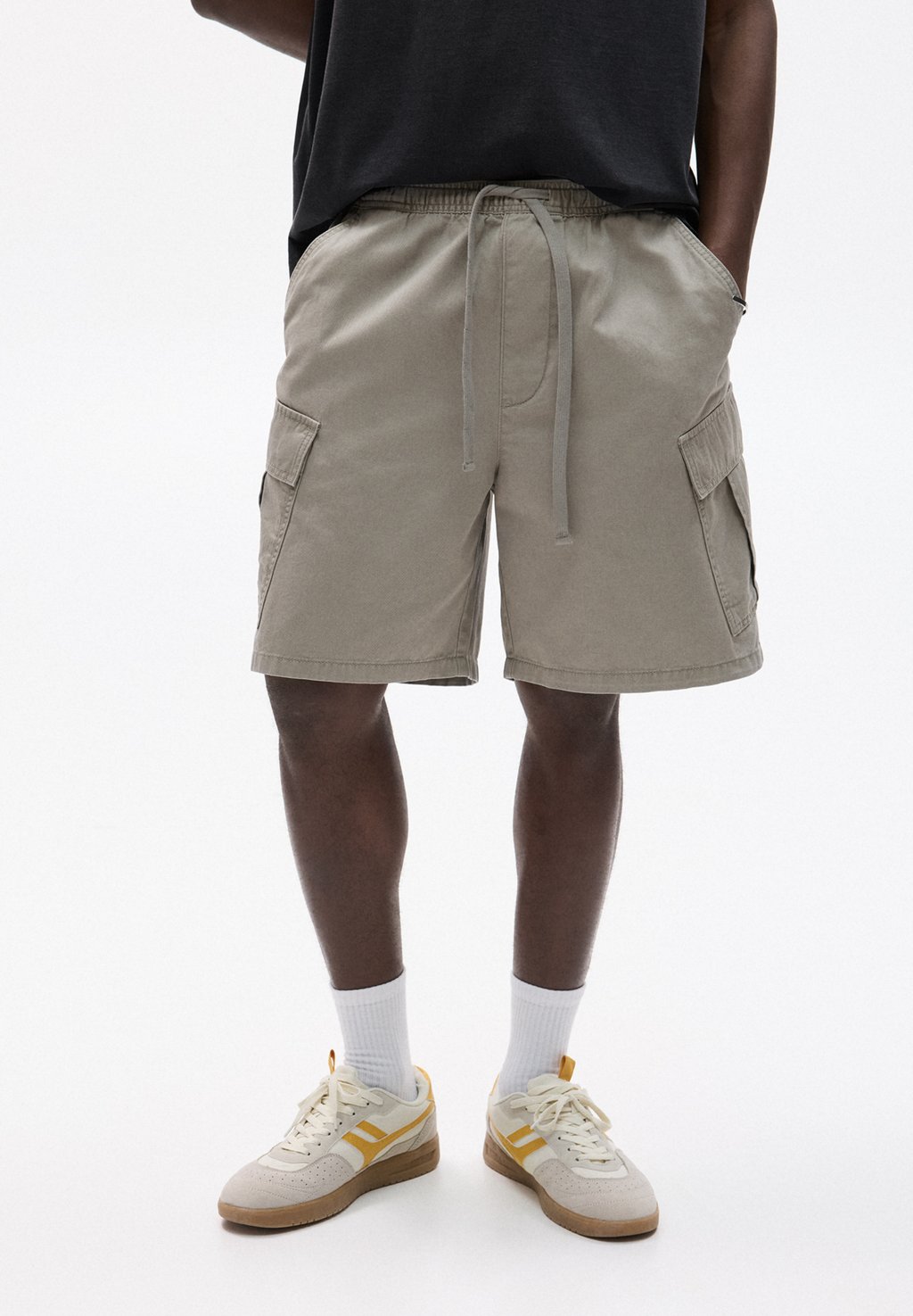 

Шорты BERMUDA PULL&BEAR, серый