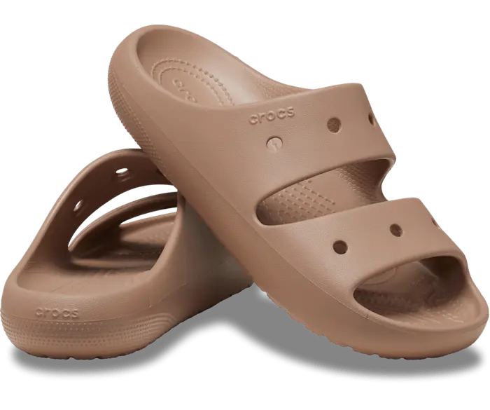 Классические сандалии 2.0 Crocs женские, цвет Latte — фото 2