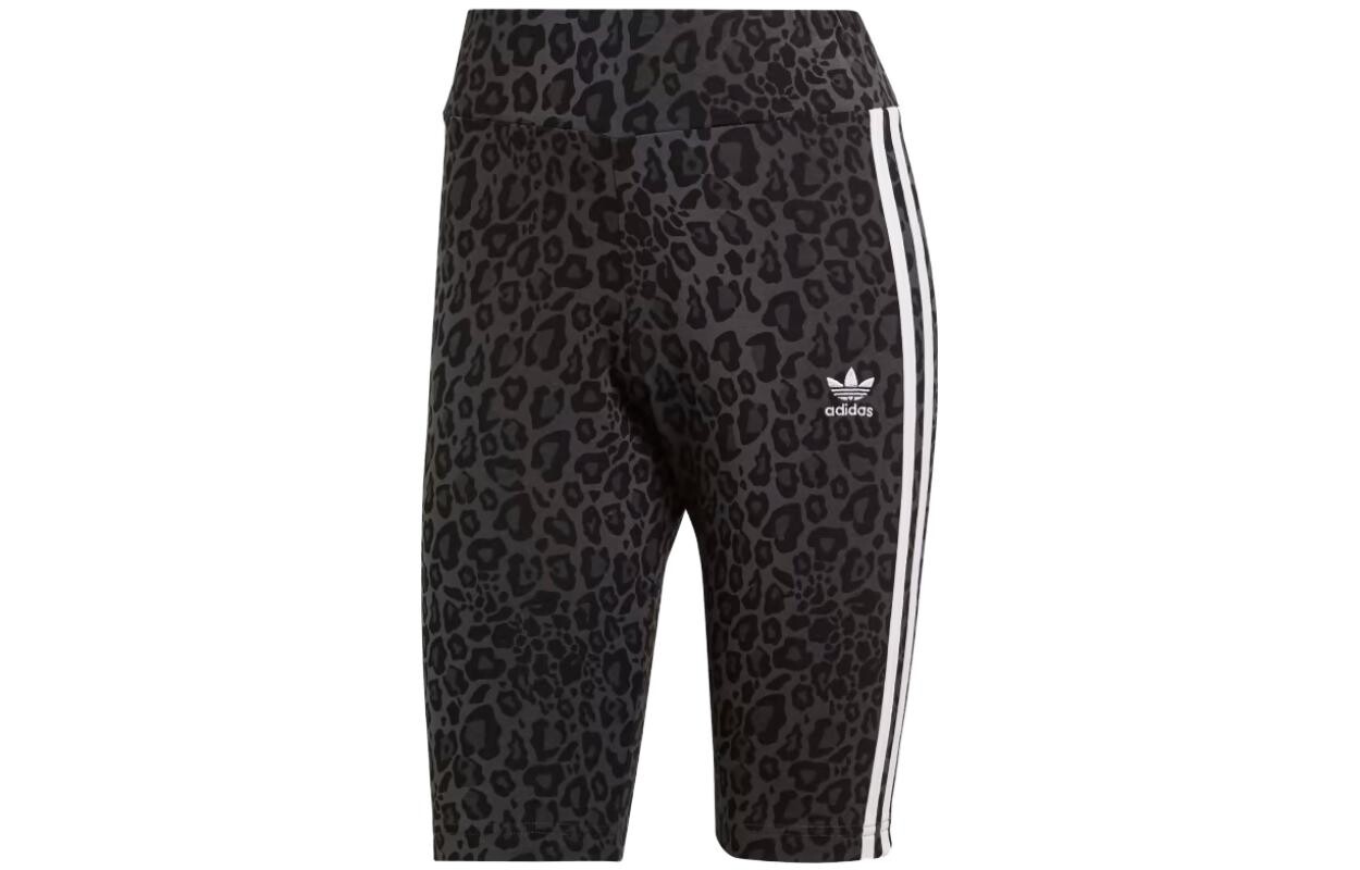 

Повседневные шорты женские серые Adidas