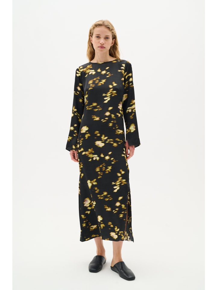 

Платье CassIW Feminine Form в черном цвете с таинственным цветком InWear