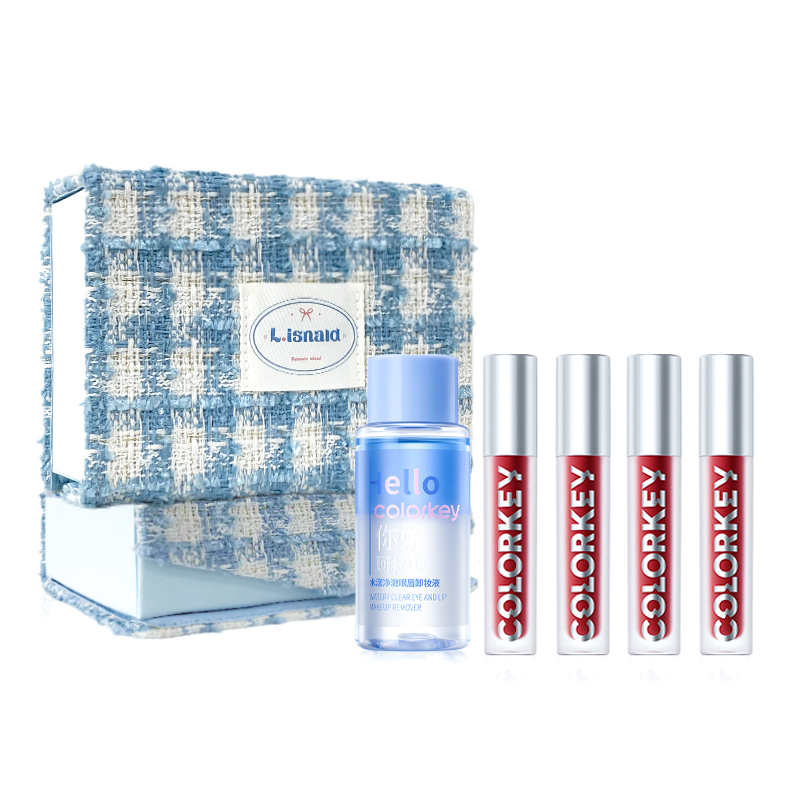 

Colorkey Набор мини-помад и бальзамов для губ Ice Blue Chanel Inspired в велюровом футляре