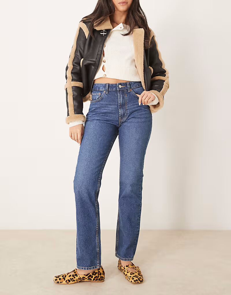 

Джинсы прямого кроя со средней посадкой ASOS DESIGN, темные, средне-выбеленные