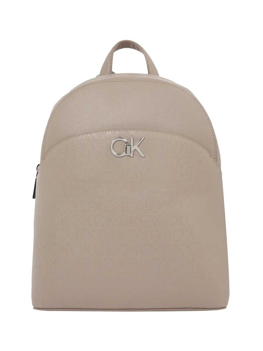 

Городской рюкзак Calvin Klein "RE-LOCK DOME BACKPACK_MONO", цвет Cinder Monogram Pu