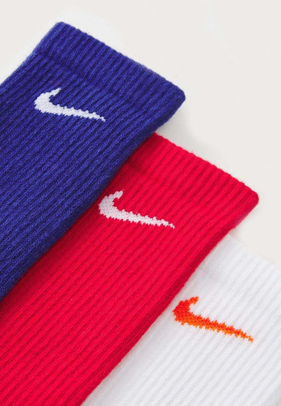 Носки Nike Performance EVERYDAY PLUS CUSH CREW UNISEX 3 PACK, University Red/White/Safety Orange/Deep Royal Blue/Mottled Light Red — фото 4