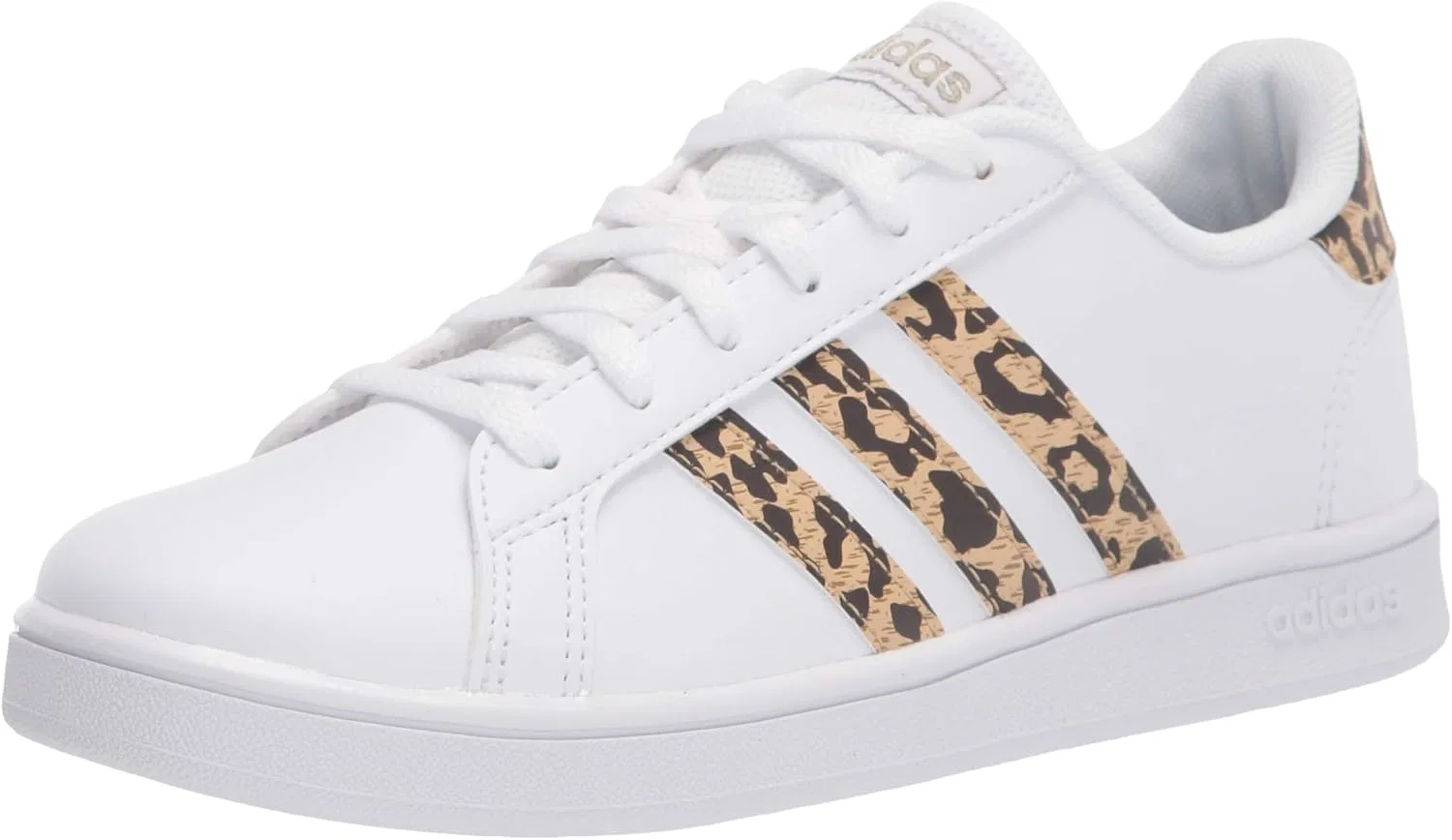 Кроссовки для мальчиков adidas, цвет White/White/White/Champagne Metallic