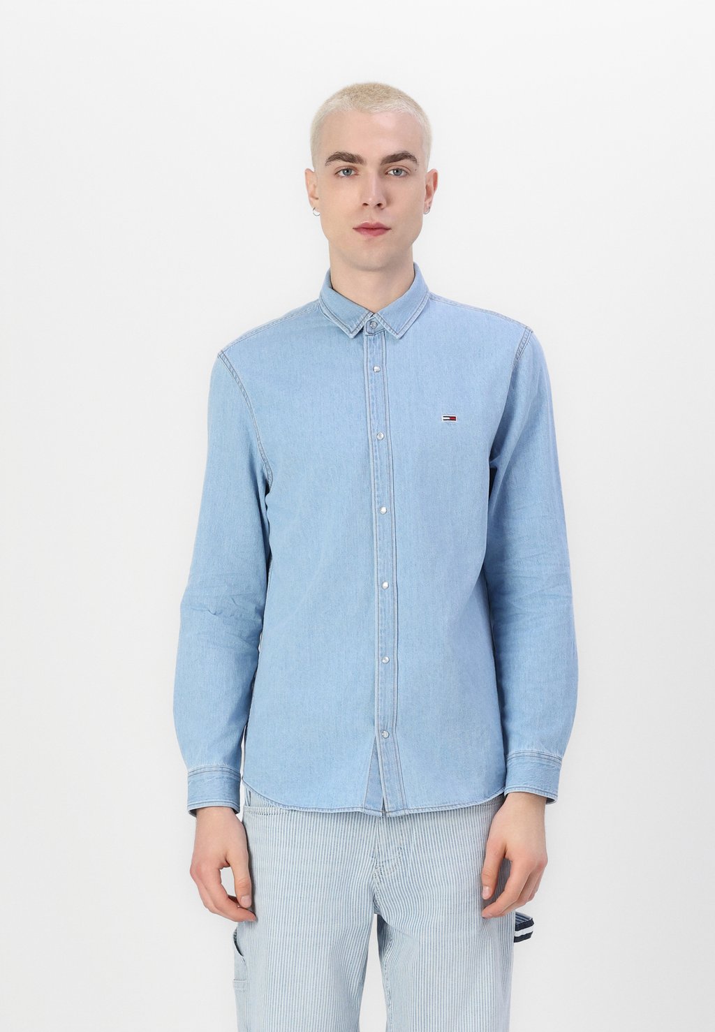 

Рубашка REGULAR FIT SHIRT Tommy Jeans, деним