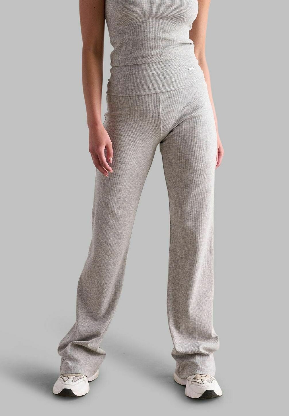 

Брюки EASE RIBBED aim’n, цвет grey melange