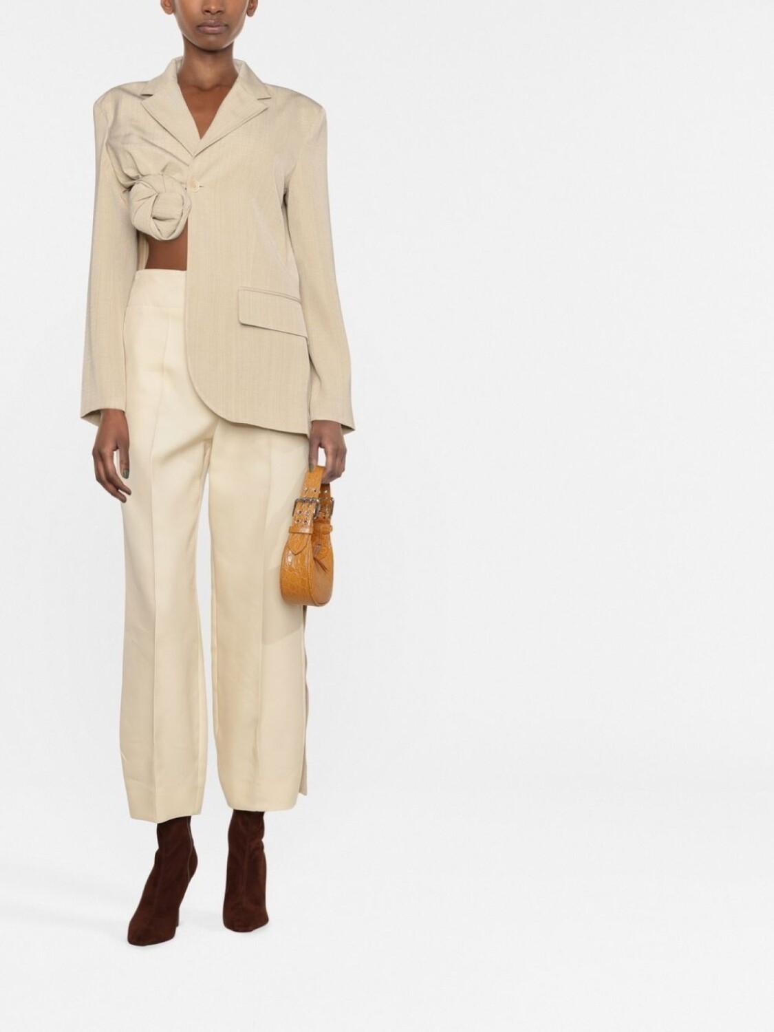 Jacquemus укороченный блейзер Baccala асимметричного кроя, нейтральный цвет — фото 2