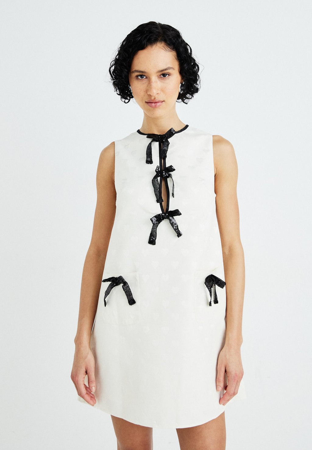 

Повседневное платье TAMARA BOW MINI DRESS Sister Jane, кремовый