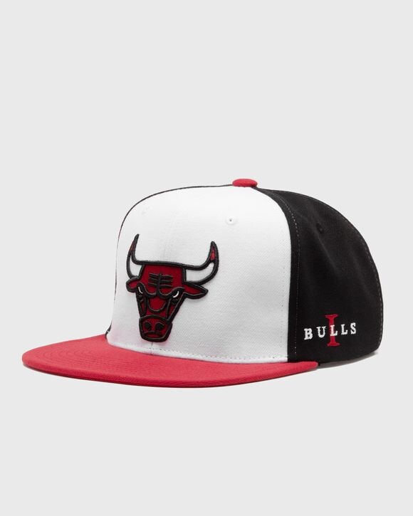 

Бейсболка Mitchell & Ness Nba Core I Snapback Chicago Bulls, цвет white-red