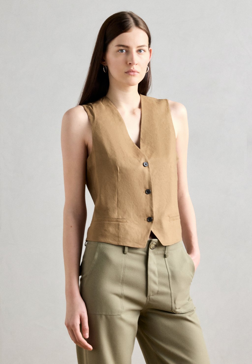 

Жилет VEST GILET STYLE TAILORED LOOK BUTTONS WELT POCKETS BELT DETAIL Marc O'Polo, коричневый