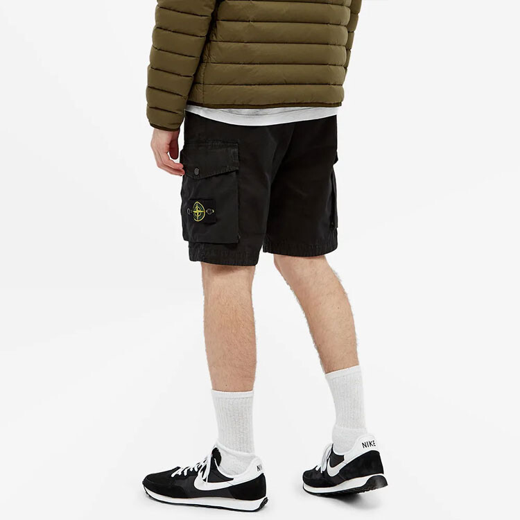 Шорты мужские Stone Island на пуговице, черный — фото 4