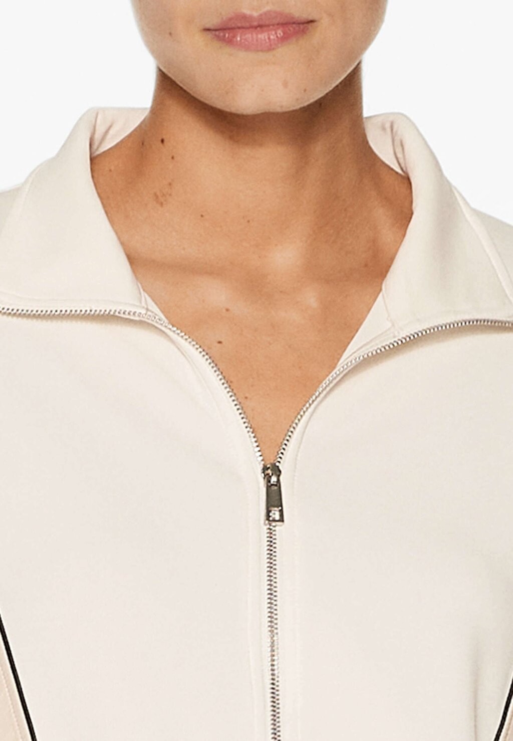 

Тренировочная куртка SOFT TOUCH OYSHO, цвет Stone
