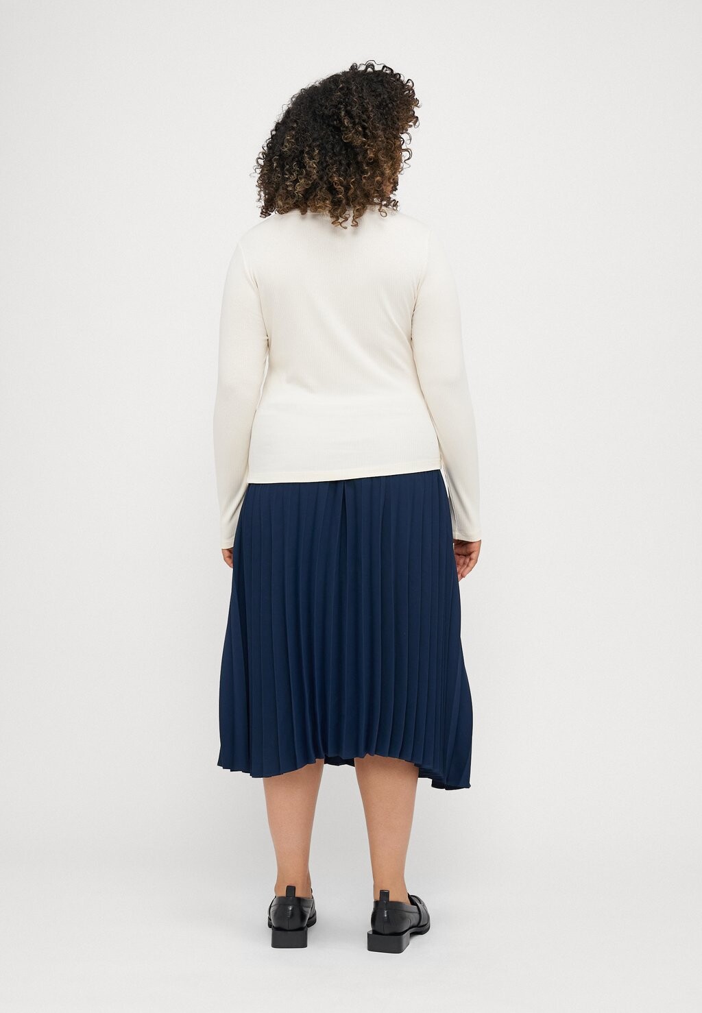 

Топ с длинными рукавами SLIM Tommy Hilfiger Curve, молочный