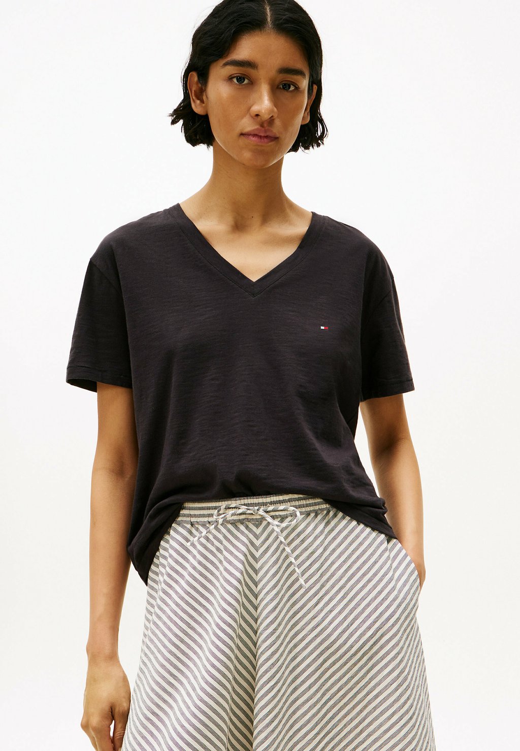 

Базовая футболка TEXTURED V-NECK Tommy Hilfiger, черный