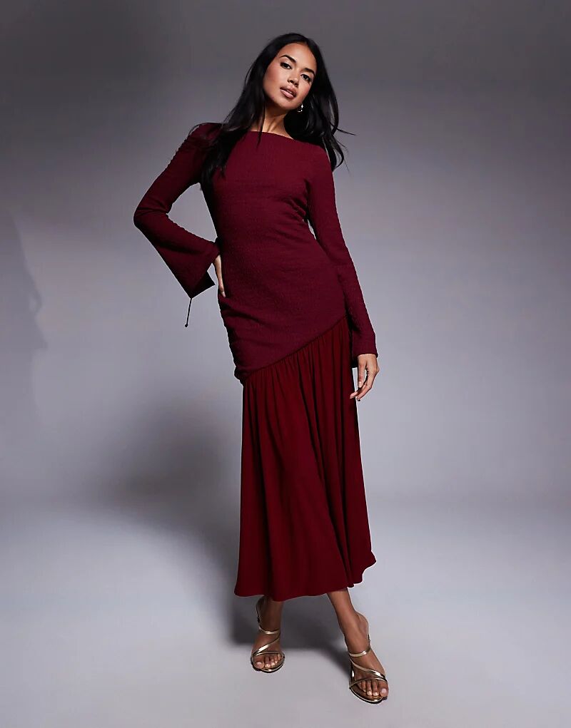

Платье макси Daska с плиссированным подолом, винного цвета
