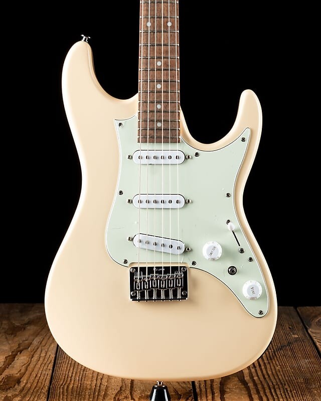 

Электрогитара Ibanez AZES31 AZES Standard - Ivory - Free Shipping