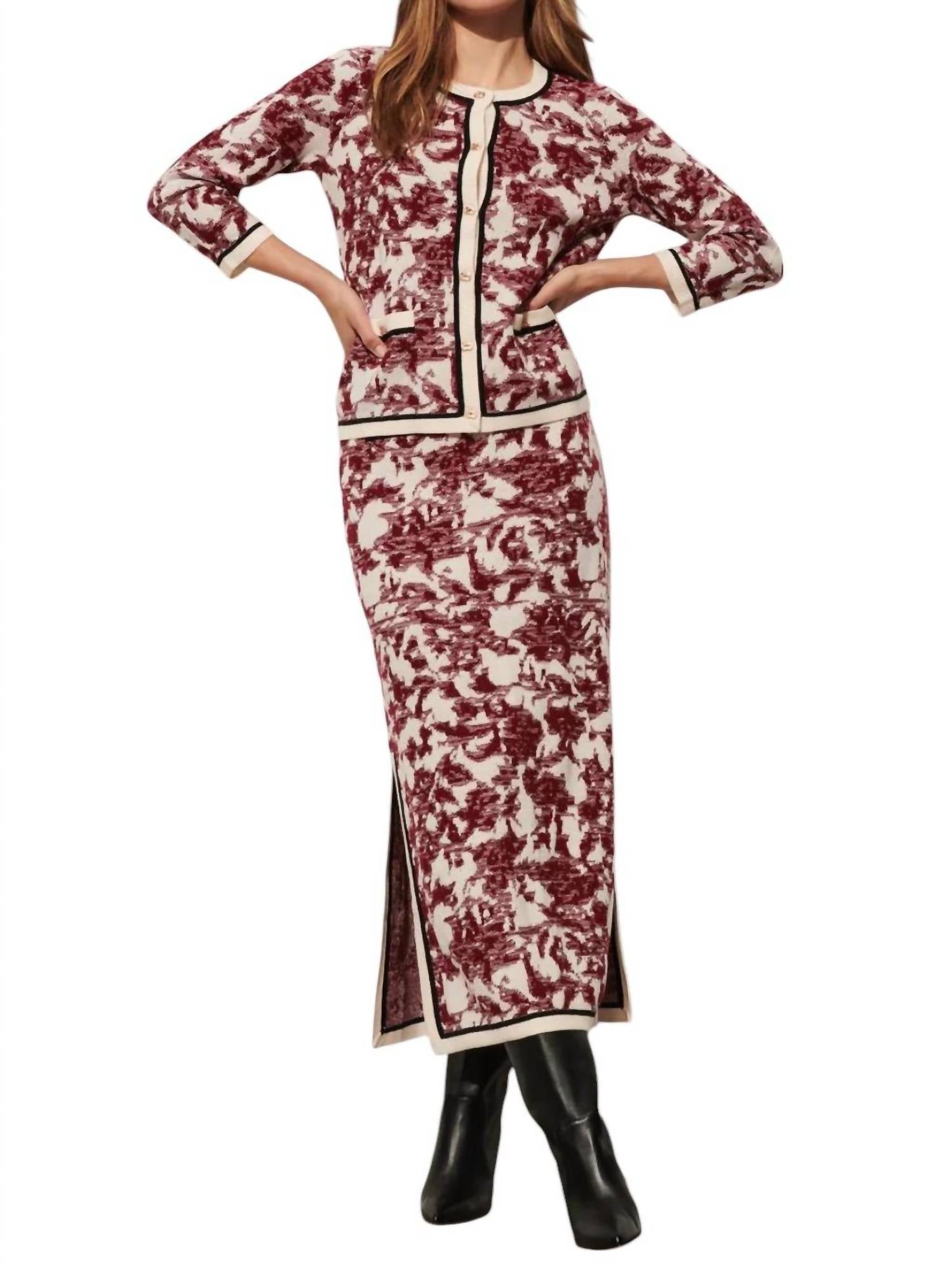 

Юбка-свитер Angela в цвете Zinfandel Red Ikat FIGUE