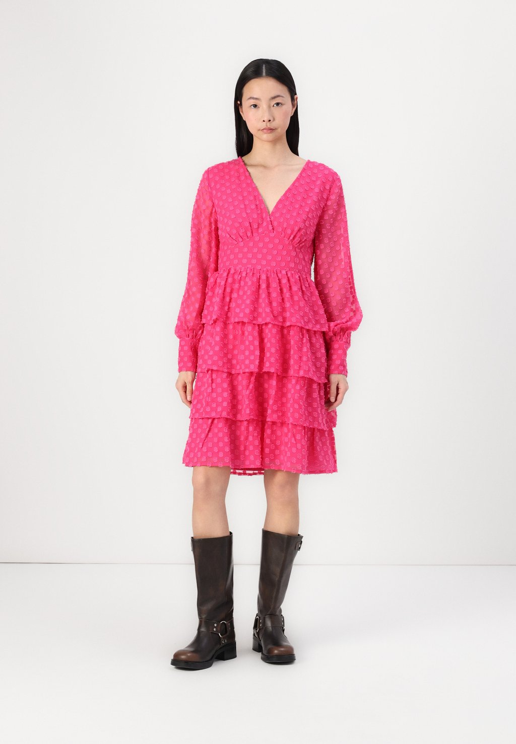 

Повседневное платье VMMALOU LAYER SHORT DRESS Vero Moda, розовый