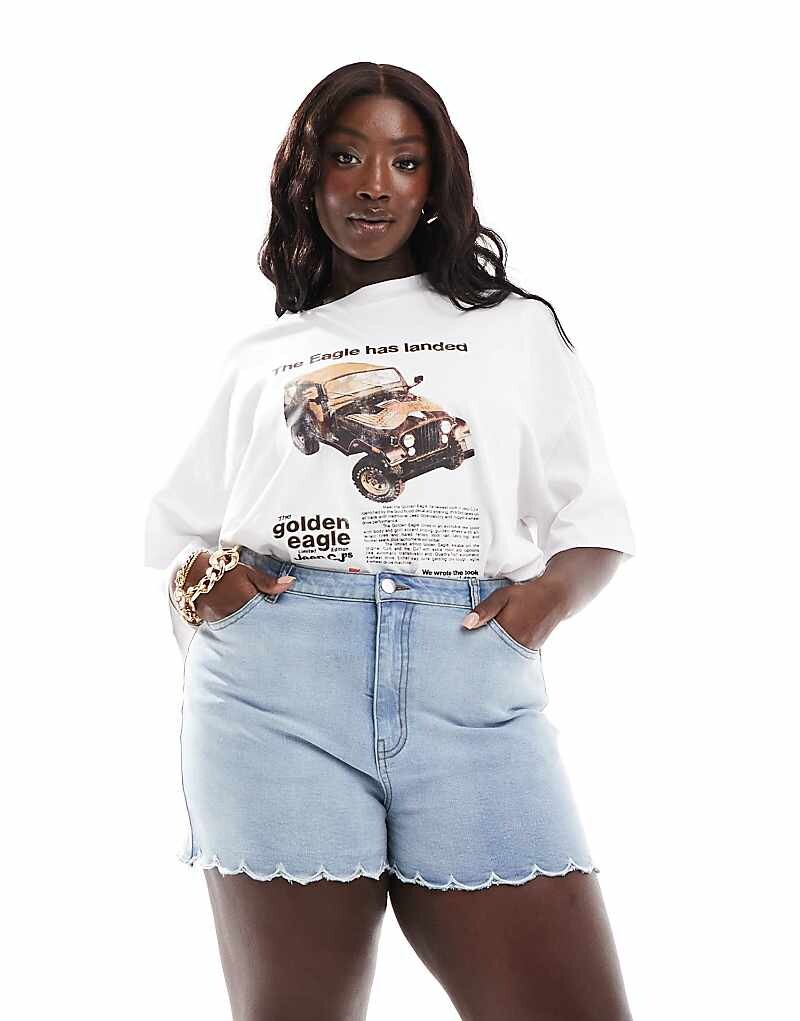 

Голубые джинсовые шорты In The Style Plus – с высокой талией и отделкой бабочкой