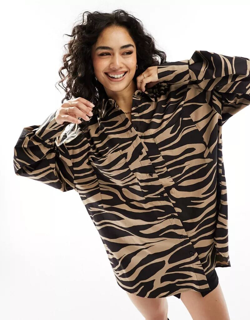 

Рубашка оверсайз с животным принтом ASOS