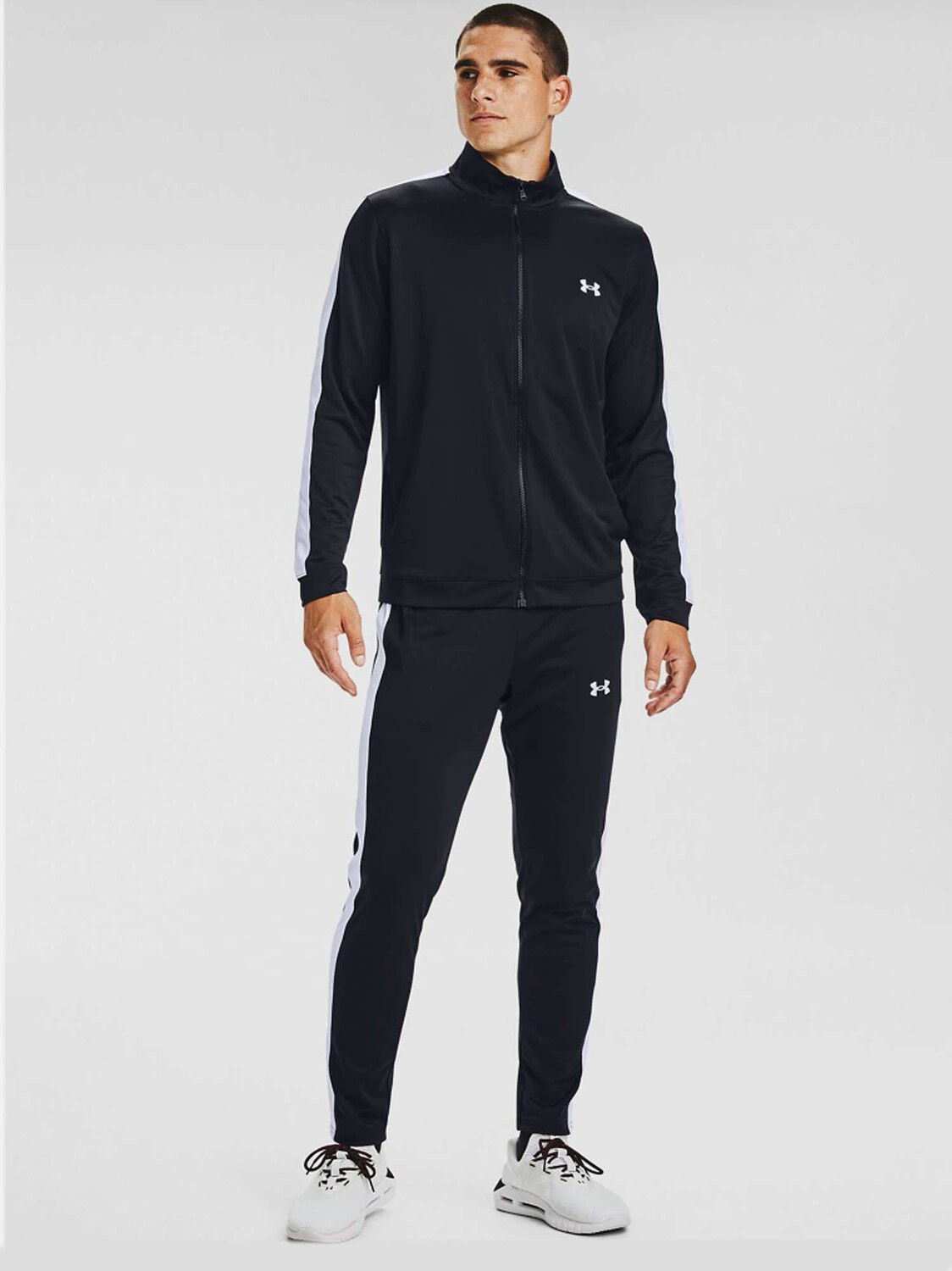 

Спортивный костюм Under Armour EMEA, черный
