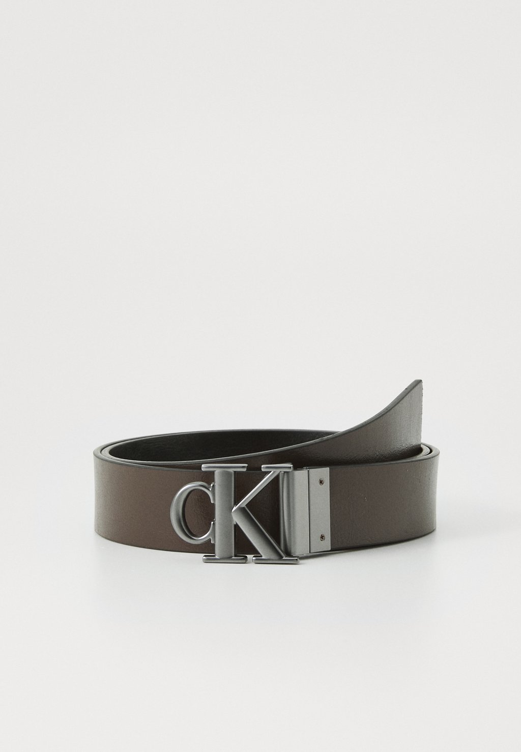 

Пояс Calvin Klein Jeans, серебряный