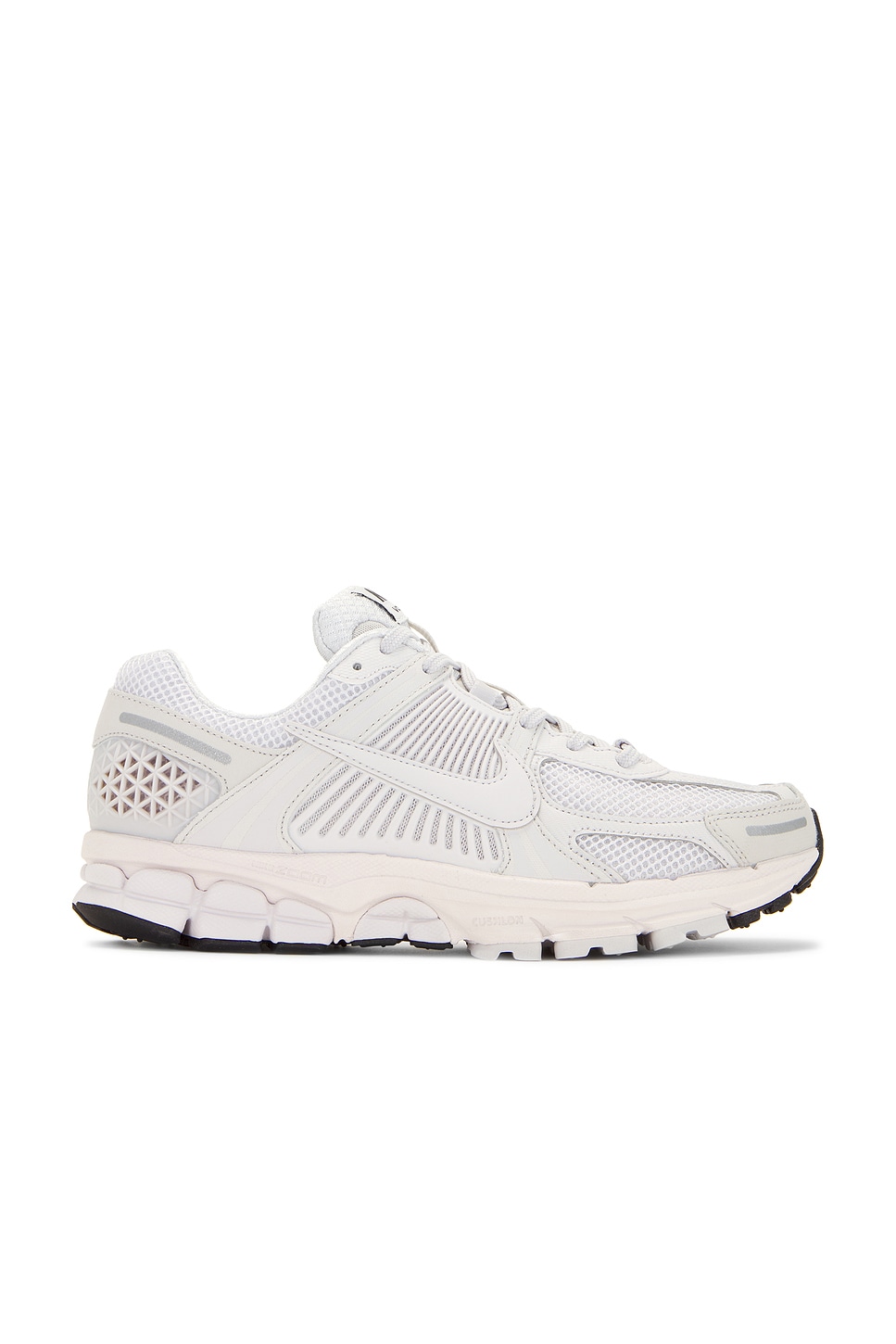 

Кроссовки Zoom Vomero 5 Sp в цвете Vast Grey, Black и Sail Nike, Vast Grey, Black, & Sail