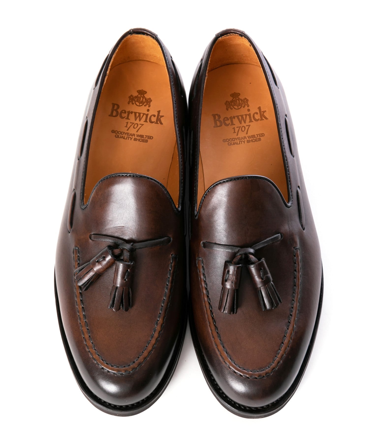 Лоферы с кисточками Berwick1707, Dark Brown — фото 3