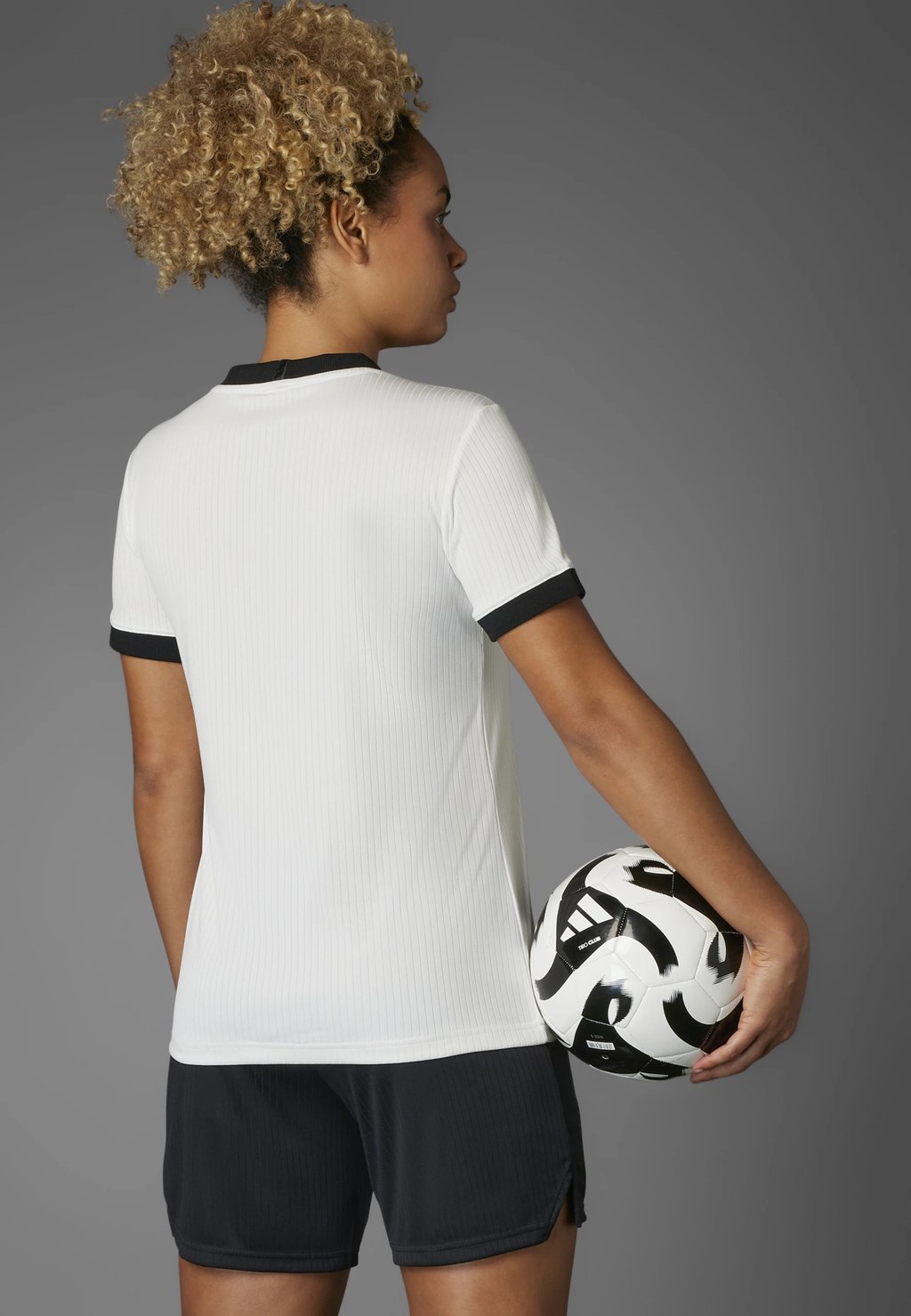 Спортивная футболка DEUTSCHLAND DFB 125 ANNIVERSARY Adidas Originals, слоновая кость — фото 2