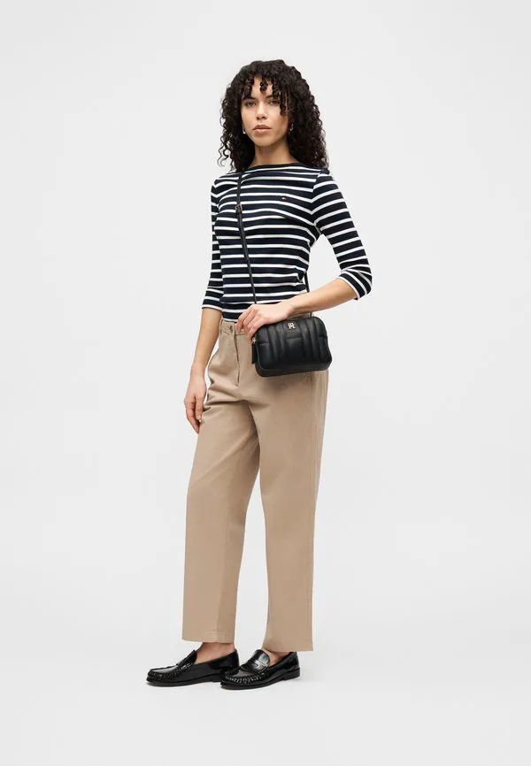 Выстиранные узкие прямые брюки-чиносы Tommy Hilfiger, Beige — фото 2