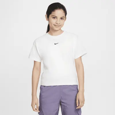 Футболка Nike Sportswear Essential, белый