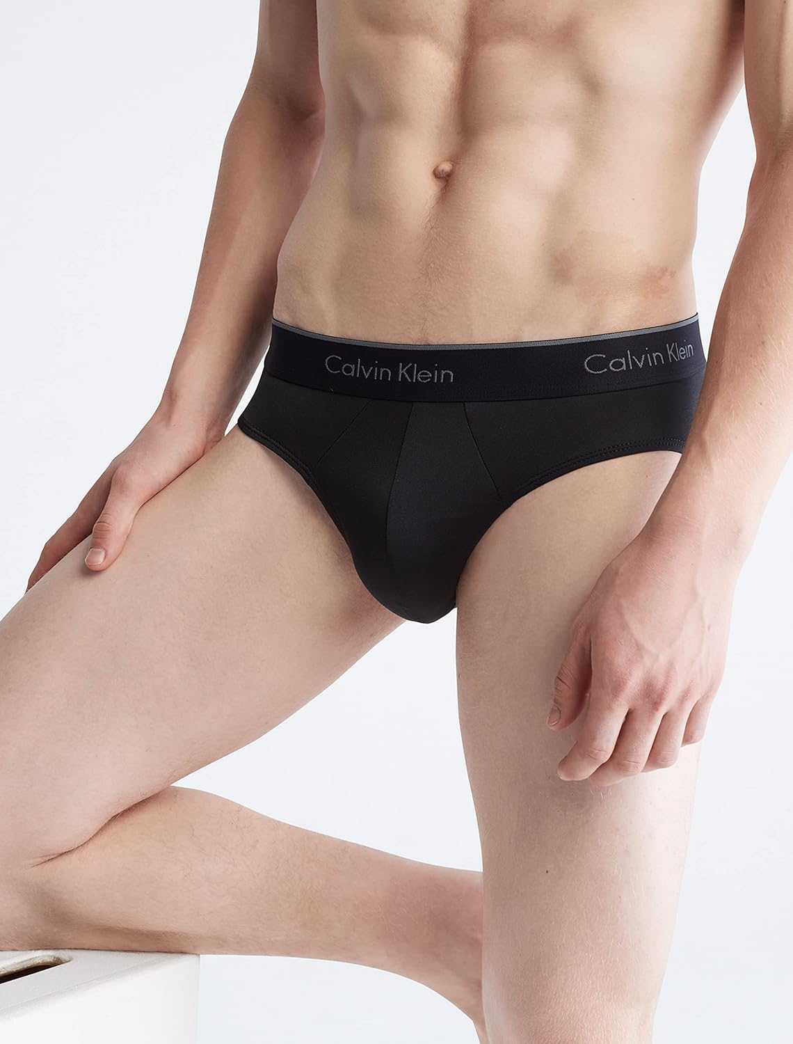 Комплект из 7 мужских трусов-брифов Calvin Klein Micro Stretch, 7 Black — фото 4