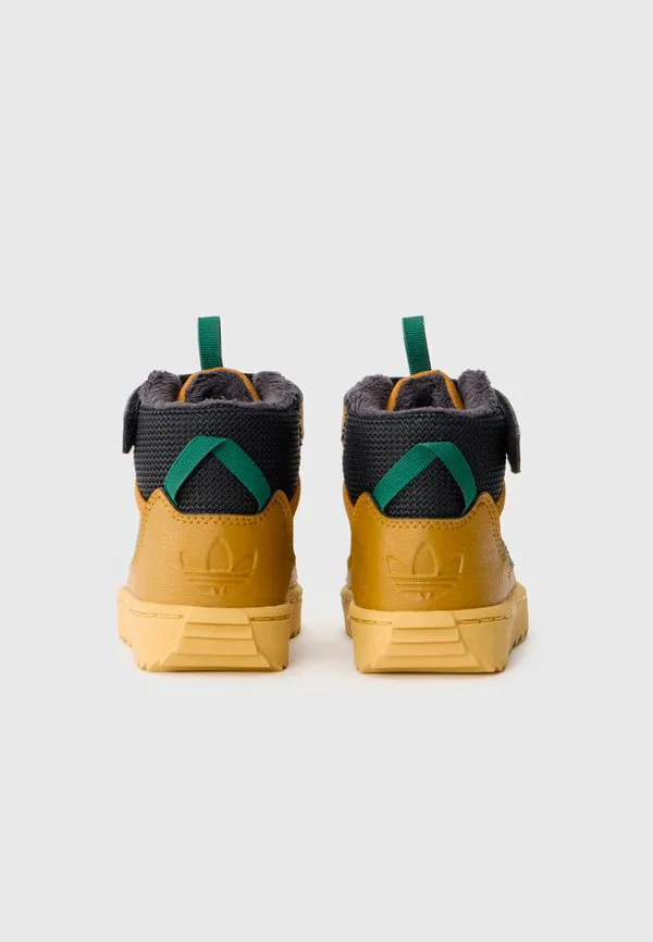 Зимние ботинки superstar trek унисекс Adidas Originals, Bronze-Coloured Strata/Collegiate Green/Golden Beige — фото 3