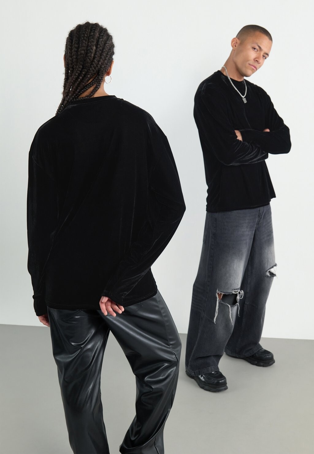 

Топ с длинными рукавами UNISEX YOURTURN, черный