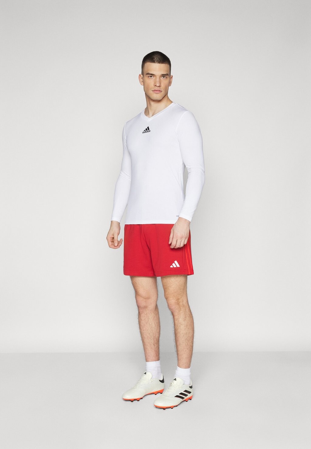 

Спортивные шорты Fc Bayern München Dna Short adidas Performance, ярко-красные