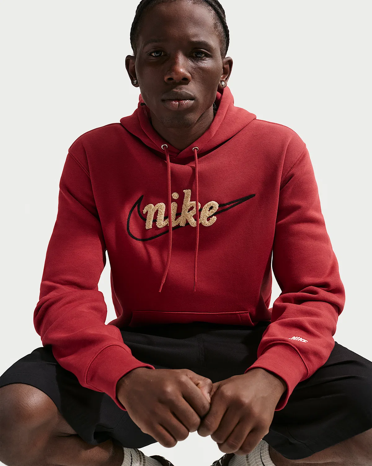 Мужское флисовое худи Nike Sportswear Club, Team Crimson/Team Crimson/Light Khaki — фото 3