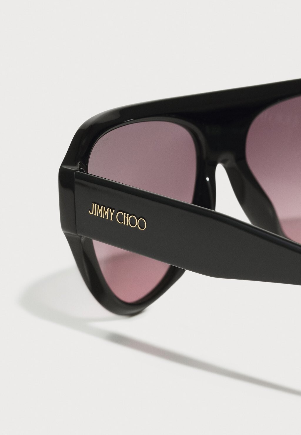

Солнцезащитные очки Jimmy Choo, черный