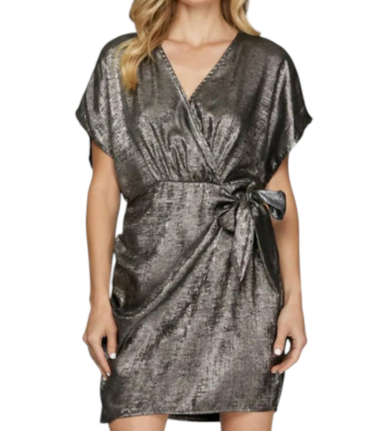 

Платье Dolman Metallic серого цвета SHE + SKY