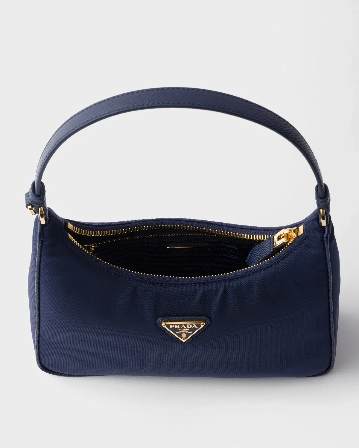 Мини-сумка Prada Re-Edition 2005 из Re-Nylon и сафьяновой кожи, синий — фото 4