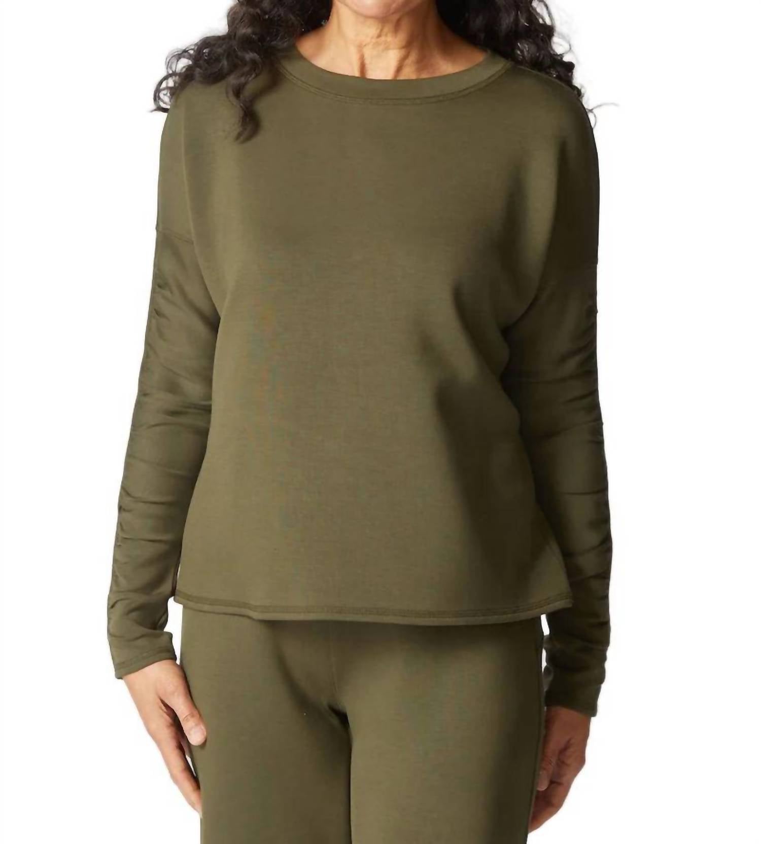 

Habitat Вязаный пуловер Wander оливково-зеленого цвета