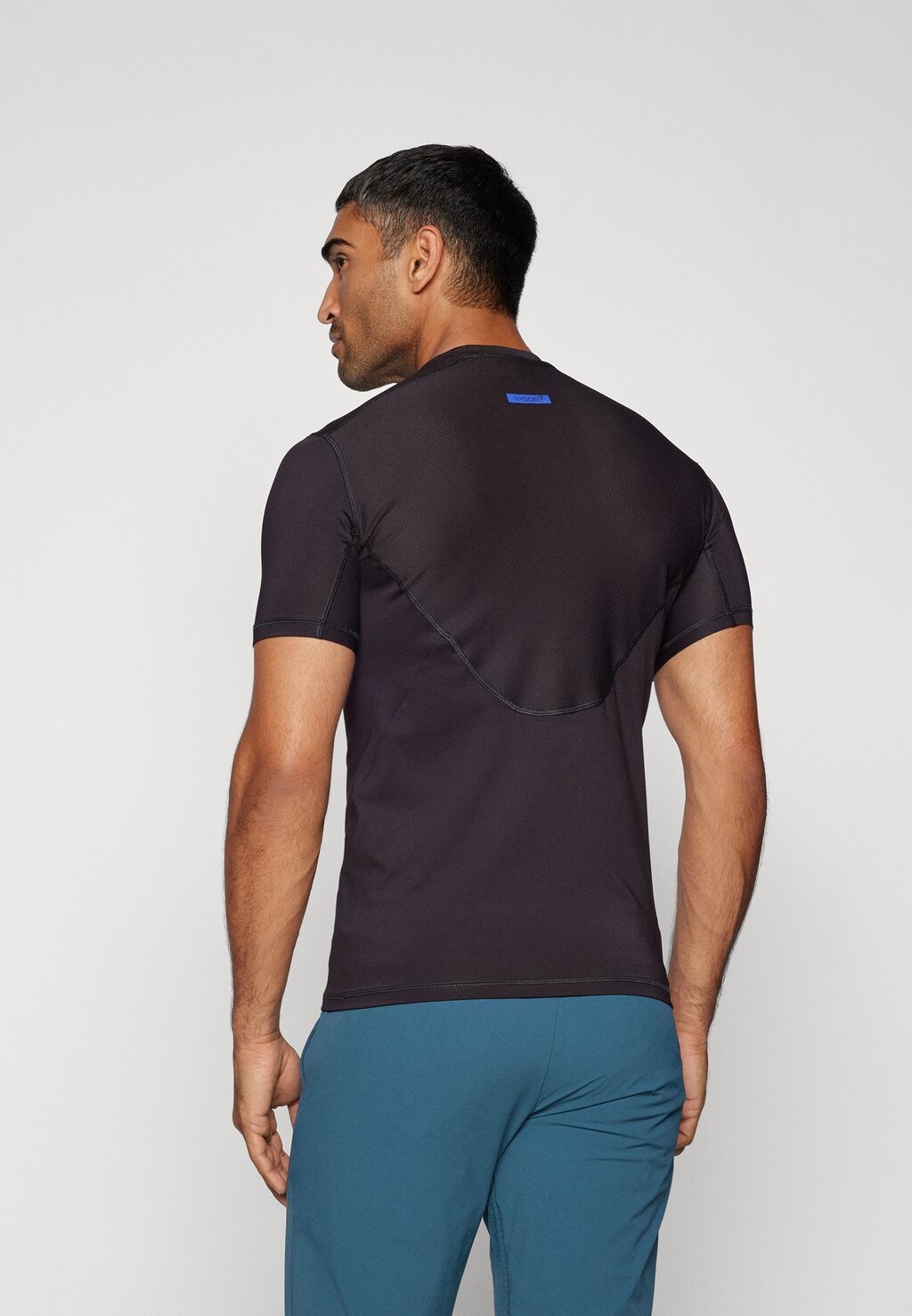 

Спортивная футболка VIGOR7 TEE BIG LOGO EA7 Emporio Armani, черный